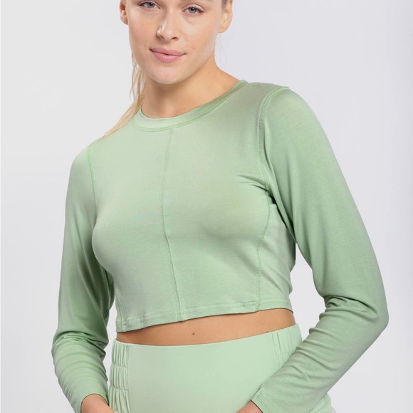 Mono B Tencel Open Overlay Back Long Sleeve Top - Picture 2 of 4